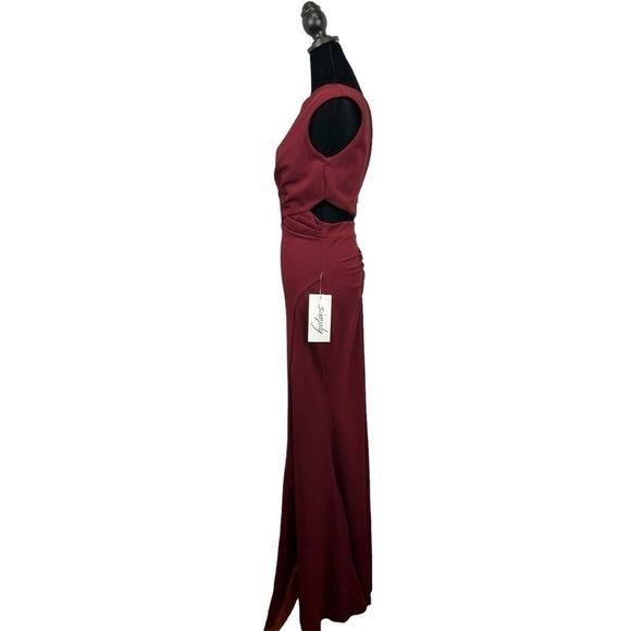 Simply Women’s Evening Gown Crisscross Burgundy Cutout/Ruched Size-M NWT - Picture 3 of 12